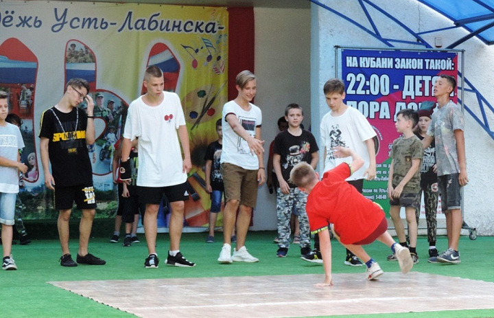 Тематическая программа «Хочешь жить, живи!»