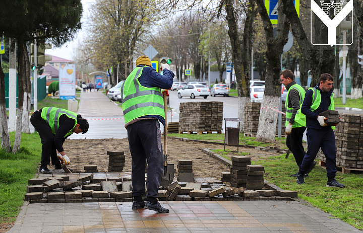 Начаты первые работы по благоустройству ул. Ленина