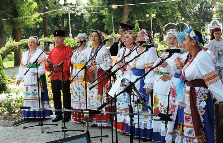 В выходные в городском парке